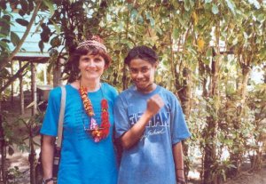 Elfriede mit Mädchen in Wantoat