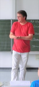 Albrecht Kessel im Religionsunterricht